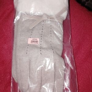 Gray and White Gloves with Bow Detail